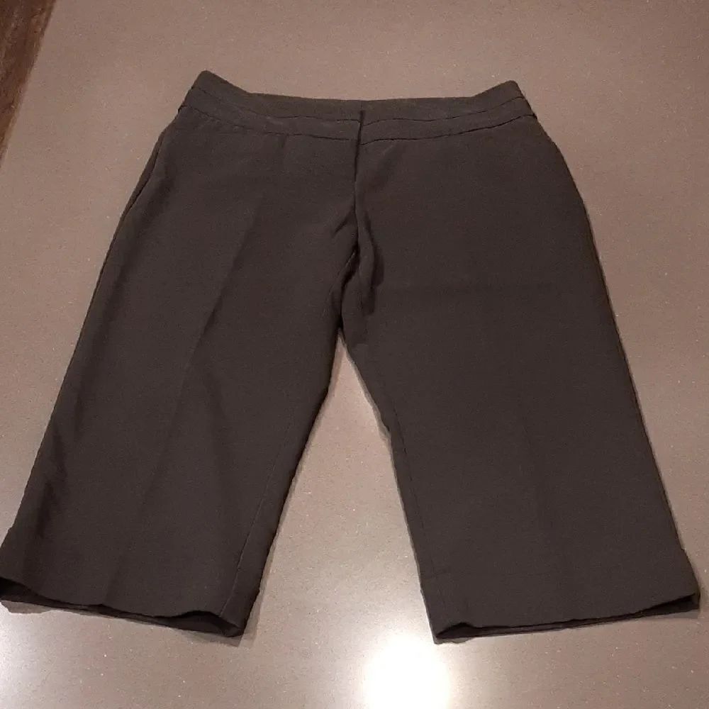 Apt 9 Black Cuffed Cropped Pants